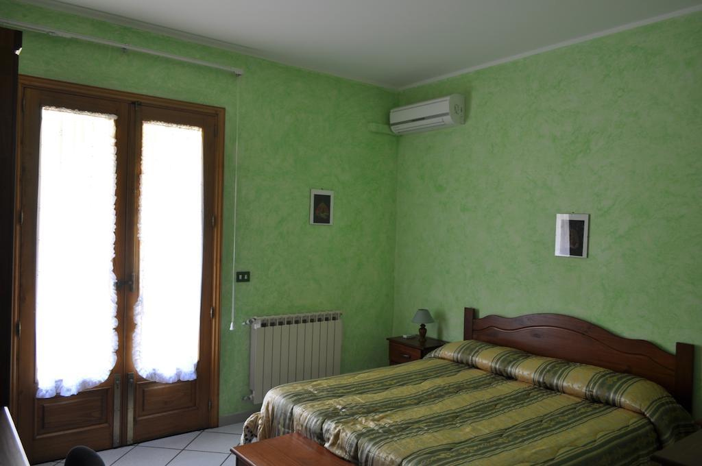B&B Villa Dagala Santa Venerina Pokoj fotografie